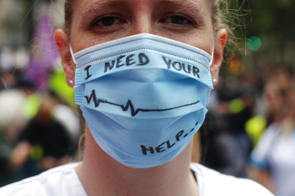 APTOPIX Virus Outbreak French Hospitals